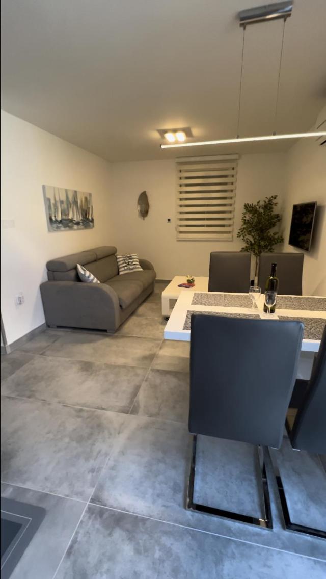 Mandy Apartman Baska  Ngoại thất bức ảnh